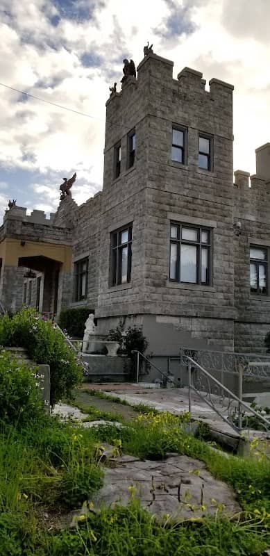 Sam's Castle - Image 1