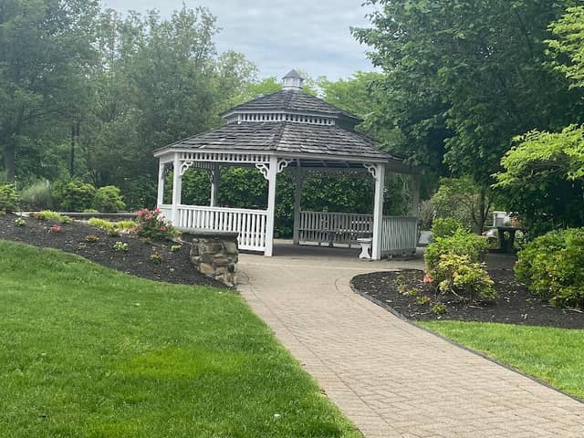 Chestnut Ridge Garden - Image 1