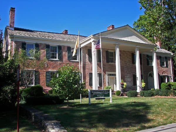 Macculloch Hall Historical Museum - Image 3