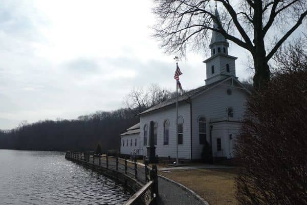 Cold Spring Harbor Fish Hatchery & Aquarium - Image 3