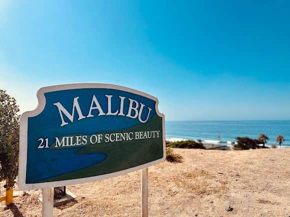Malibu Sign – 21 Miles of Scenic Beauty - Image 1