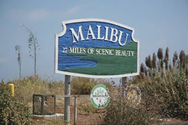 Malibu Sign – 21 Miles of Scenic Beauty - Image 3