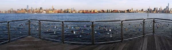 Hudson River Waterfront Walkway - Image 5