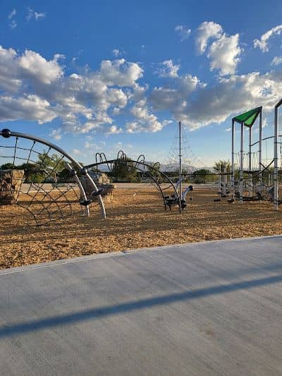 Yellen Dog Park - Image 4