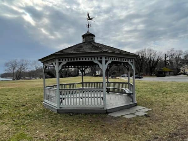 Shore Park - Image 1