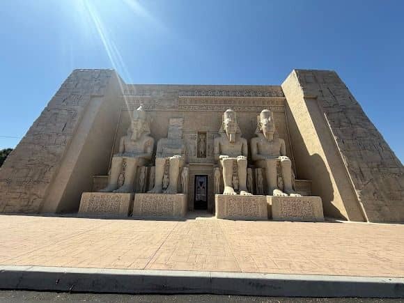 Egyptian Building - Image 3