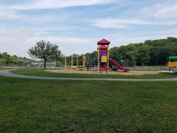 Leonard Park - Image 1