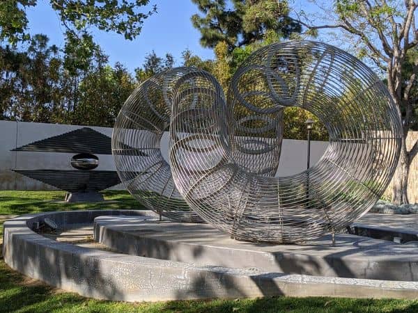 Cerritos sculpture garden - Image 2