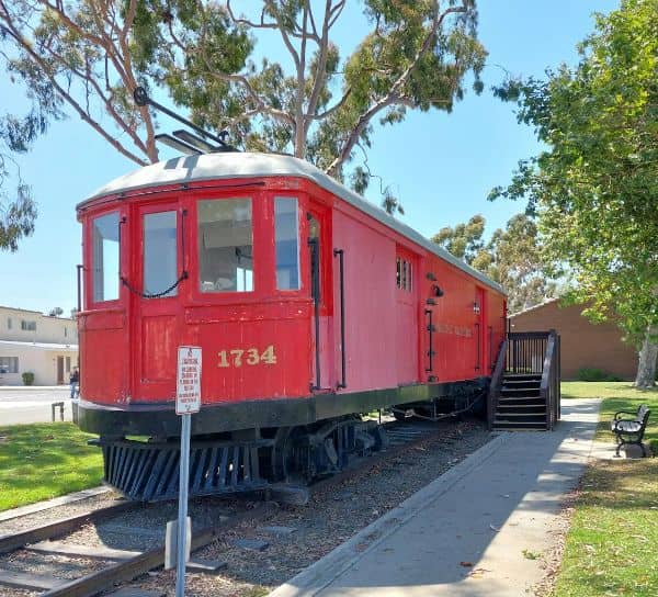 Red Car Museum - Image 1