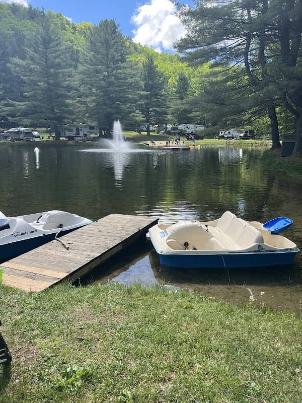 Pine Hollow Campground - Pownal VERMONT - Image 1