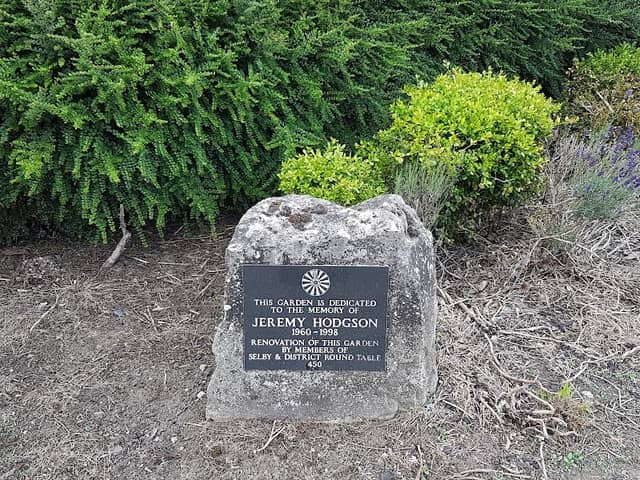 Jeremy Hodgson Garden - Image 3