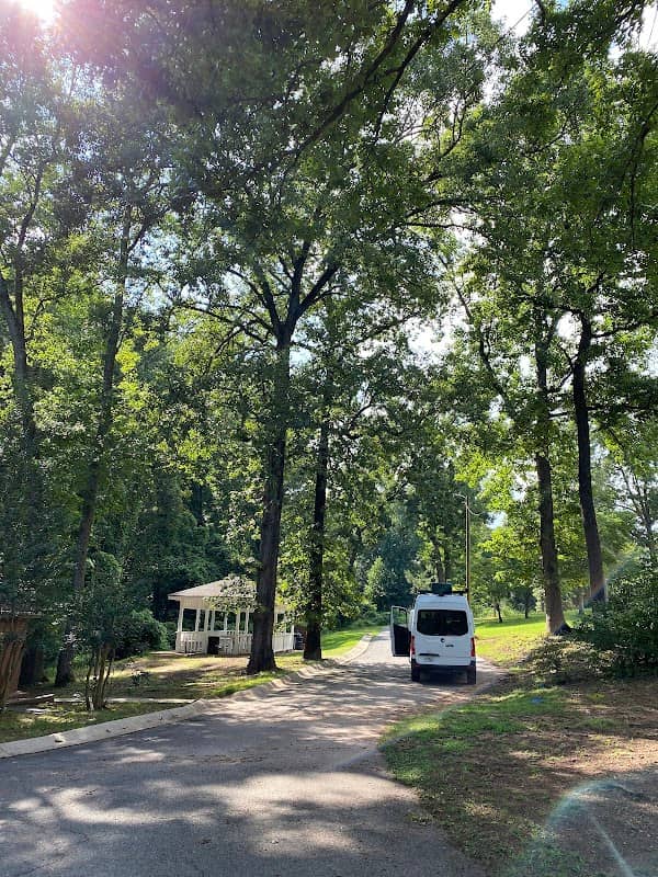 Willoughby Park - Image 1