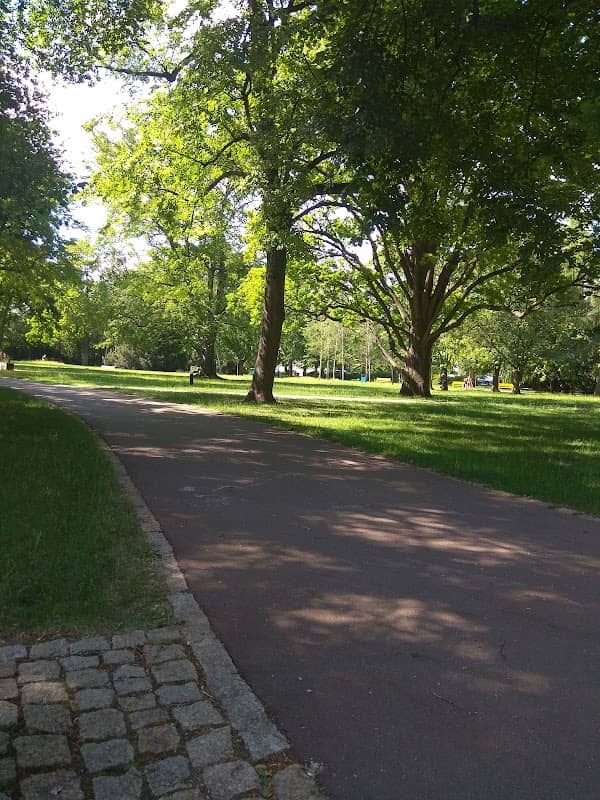 Jiráskovy sady - Image 2