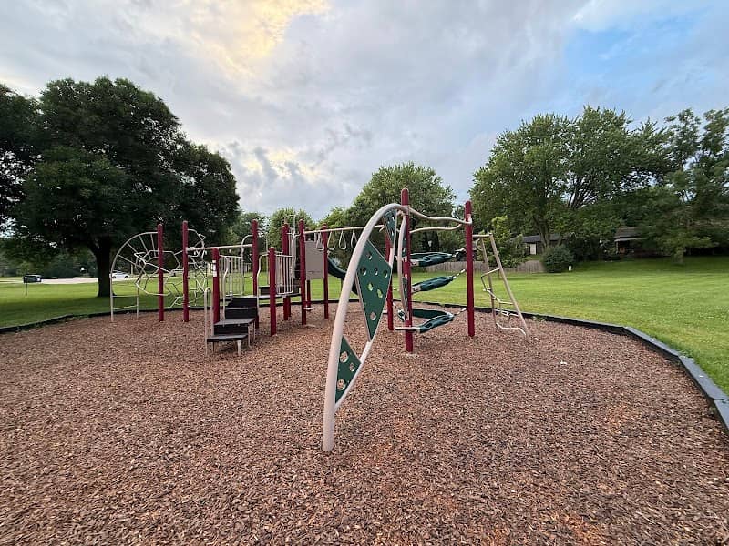 Western Green Area Park - Image 1