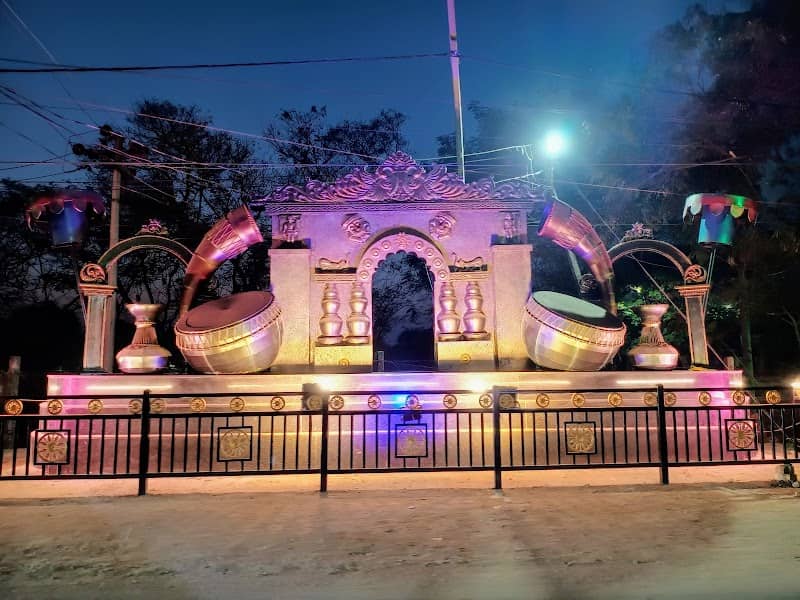 Ghumra O Maa Manikeswari Gate Selfie Spot - Image 1