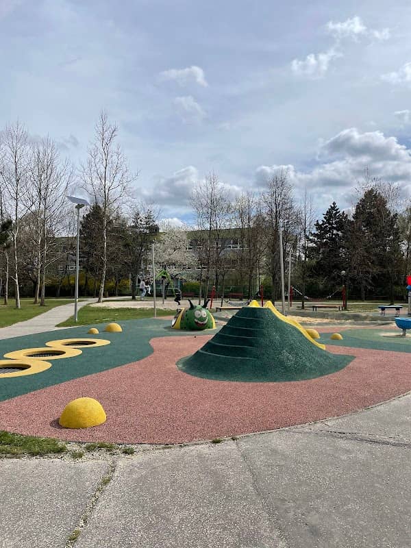 Park Pekníkova - Image 2