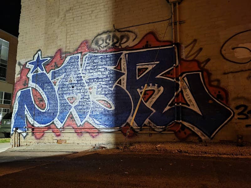 Graffiti Alley - Image 2