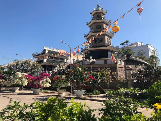Tong Lam Van Thien Pagoda - Image 1