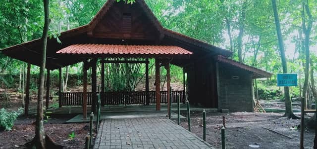 Sendang Sumber Dharmo - Image 1