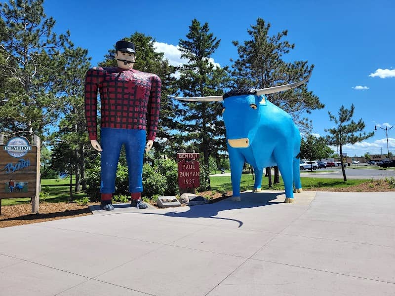 'Babe the Blue Ox' Statue - Image 1