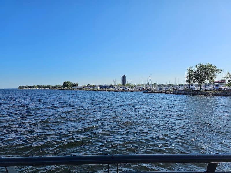Blossom Heath Pier - Image 1