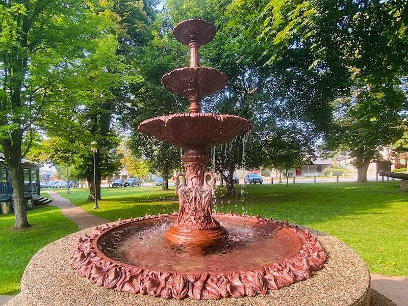 Victoria Park - Image 1