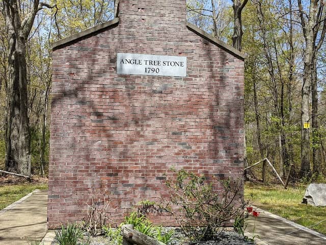 Angle Tree Stone - Image 1