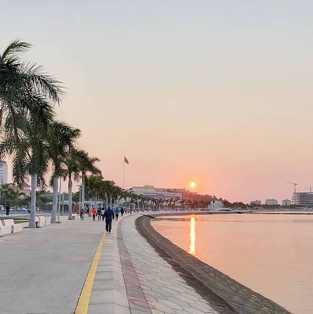 Baía de Luanda - Image 1
