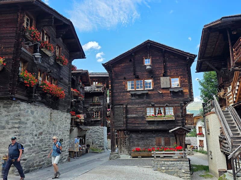 Vieux chalets de Grimentz - Image 1
