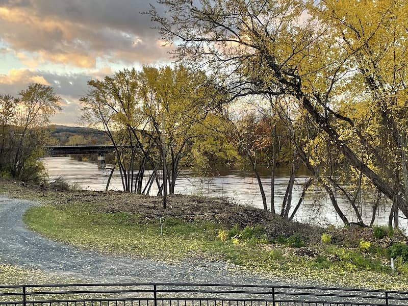 Bridge Street Park - Image 1