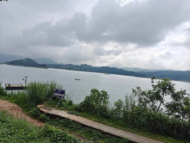River View Point - Image 1