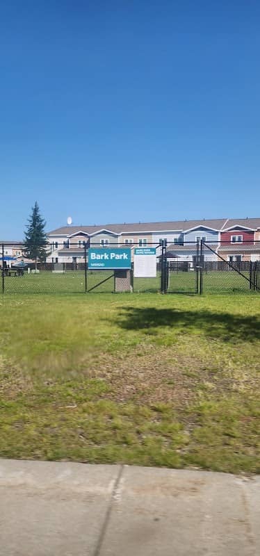Eielson Afb Dog park - Image 1