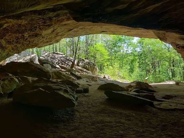 Rock House Cave Trailhead - Image 2