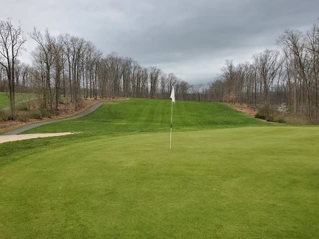 Shade Mountain Golf Course - Image 1