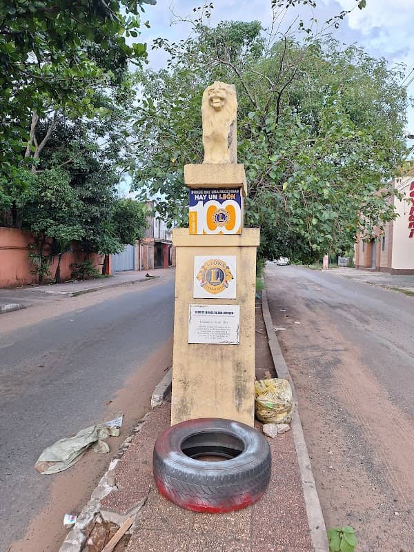 Monumento al Club de Leones San Lorenzo - Image 2