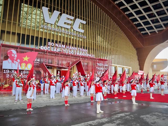 Đội nhạc kèn kỷ lục Thế Giới - Võ Thành Trang Marching Band - Image 2