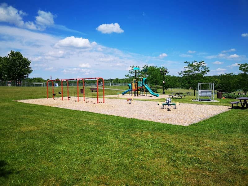 Parc Terry-Fox - Image 1