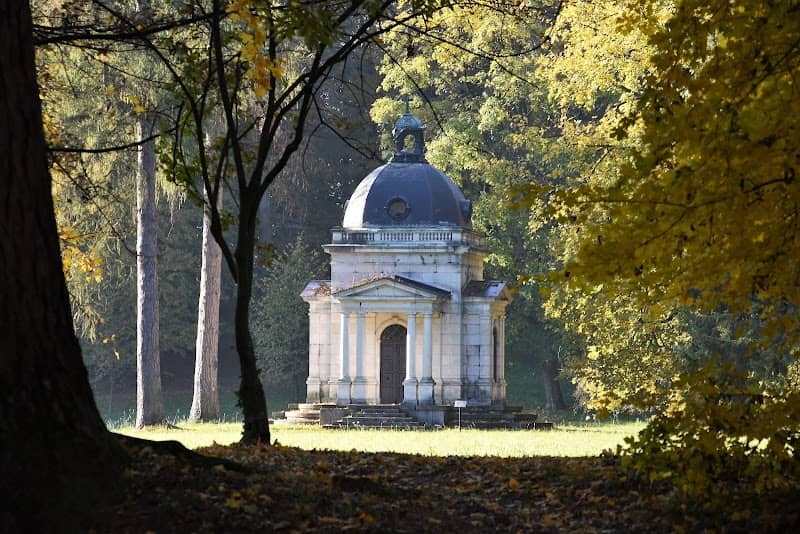 Zámocký park Grófa Aspremont - Image 1