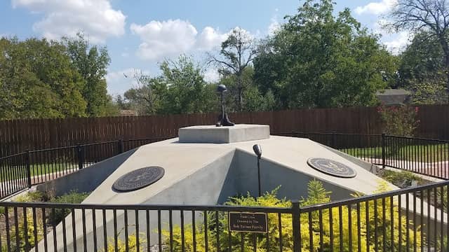 Whitney Veterans Memorial Park - Image 1