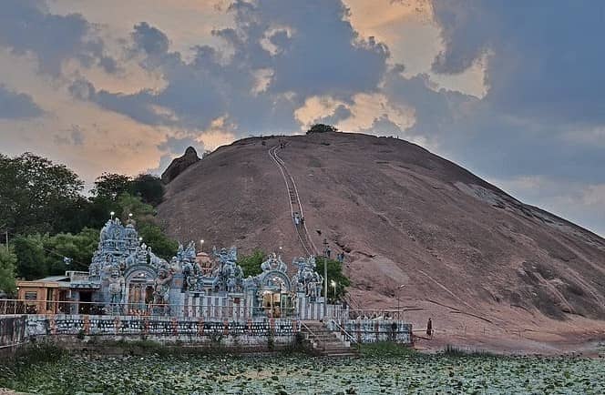 Samanar Hill, Keelakuyilkudi - Image 1