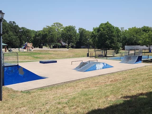 Parkway Park - Image 2