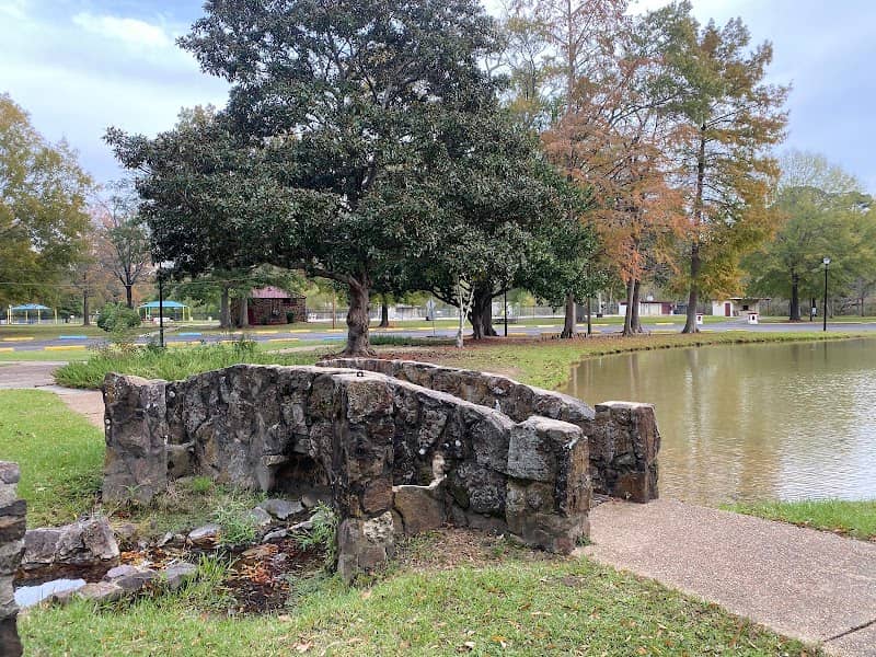 Highland Park - Image 1