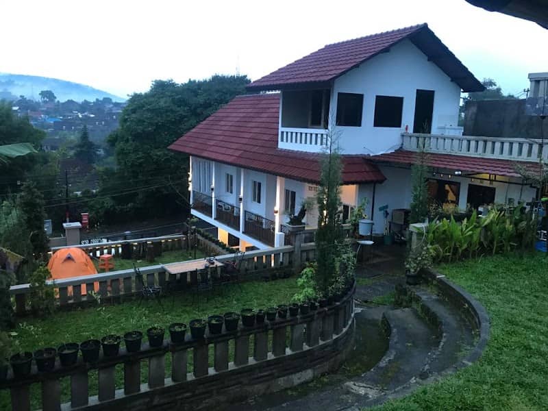 Ayudia Camp - Image 3