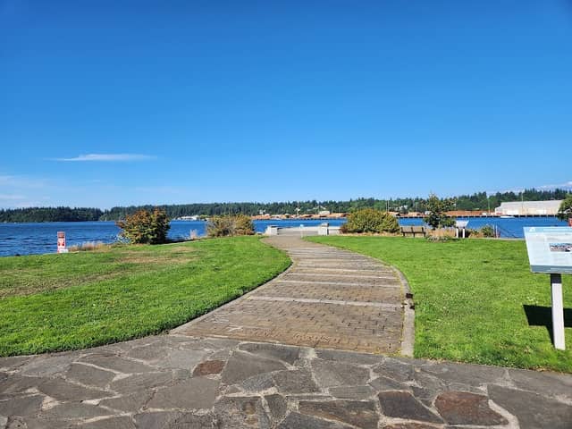 West Bay Park - Image 1