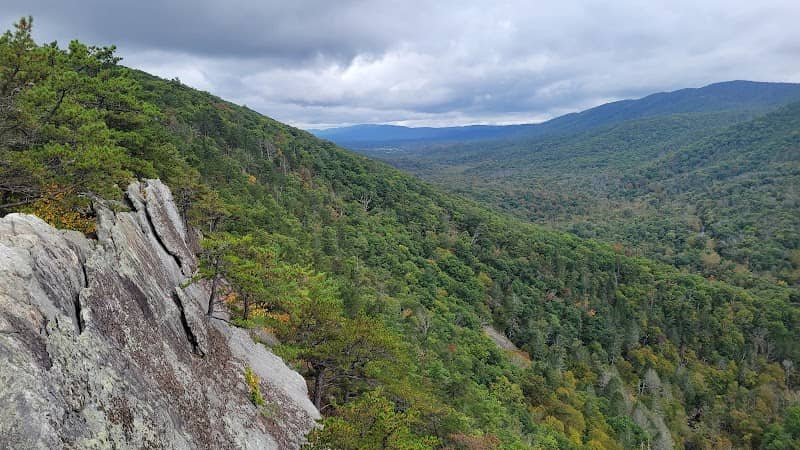 Buzzard Rock Parking Area - Image 1
