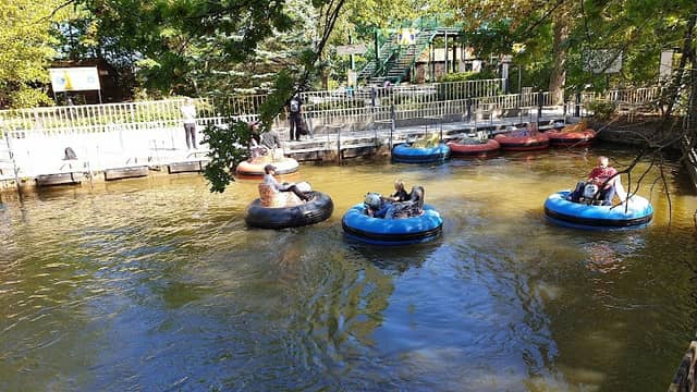 Bumper Boats - Image 1