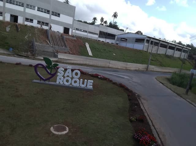 Letreiro Amo São Roque - Image 1