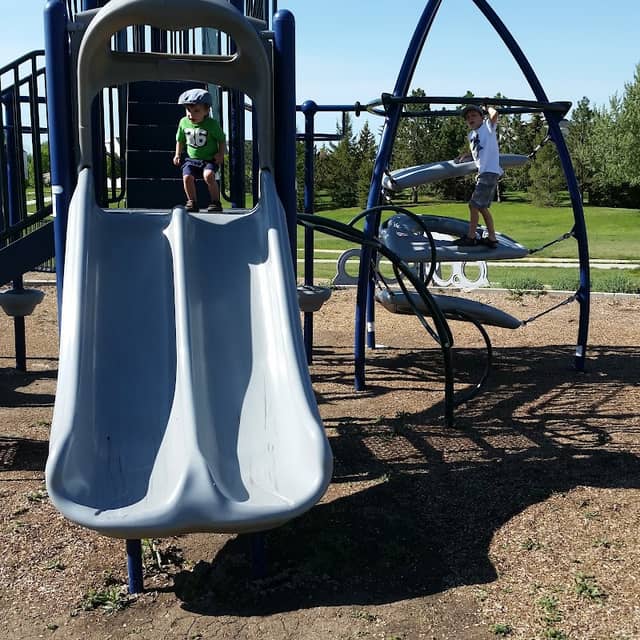 Sunflower Park - Image 1