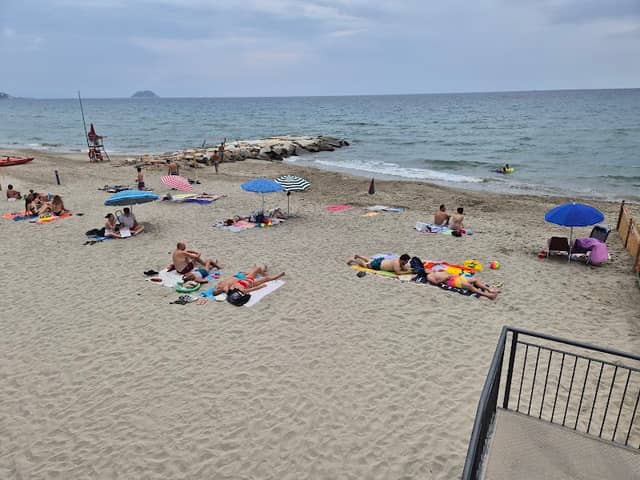 Free beach - Image 1