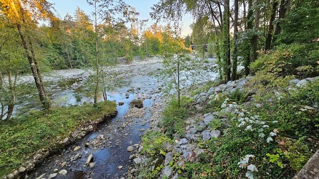 Klahanie Park - Image 1